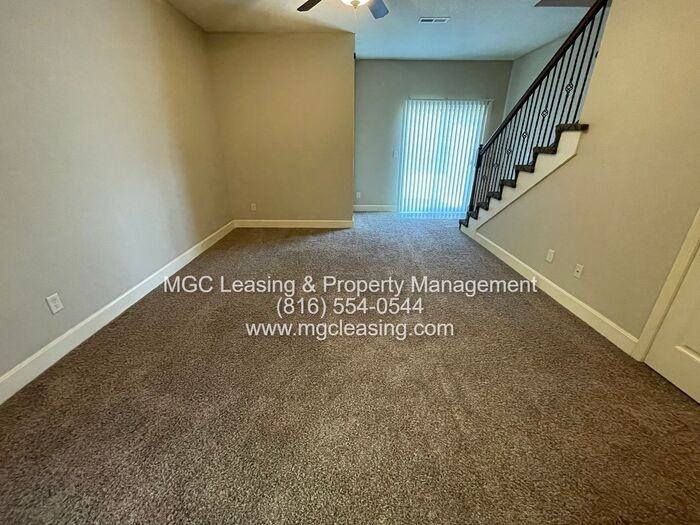 2216 Sw Suncatcher Rd - Photo 5 of 32