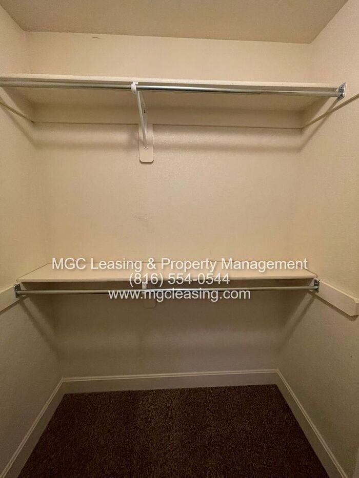 2216 Sw Suncatcher Rd - Photo 7 of 32