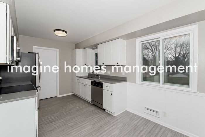 449 Walnut Ln - Photo 6 of 15