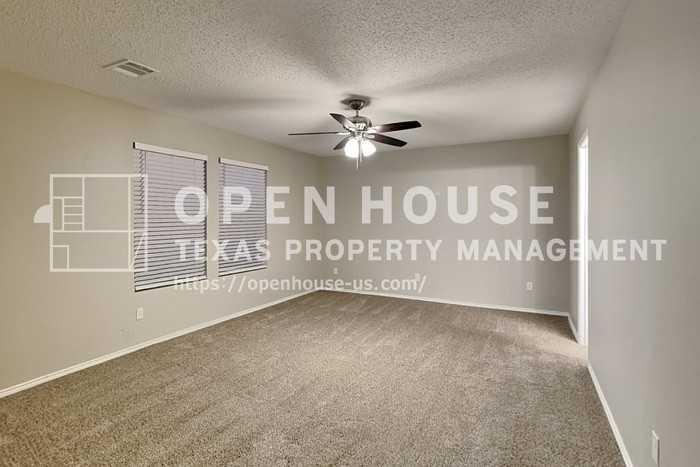 1516 Englewood Dr - Photo 7 of 20