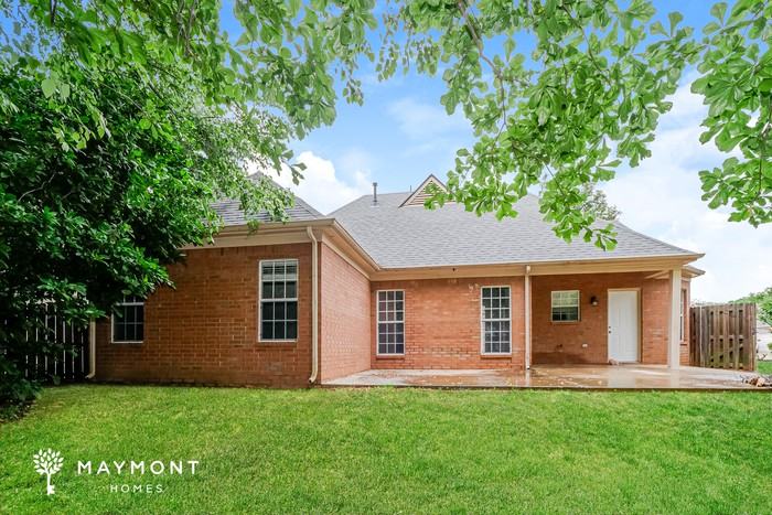 8441 Shady Elm Dr - Photo 3 of 3