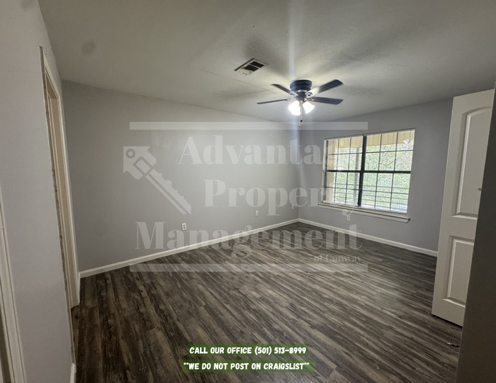 1955 Keathley Dr #11 - Photo 7 of 10