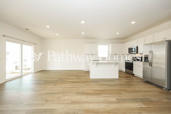 3919 Tinpiper Trce - Photo 4 of 16