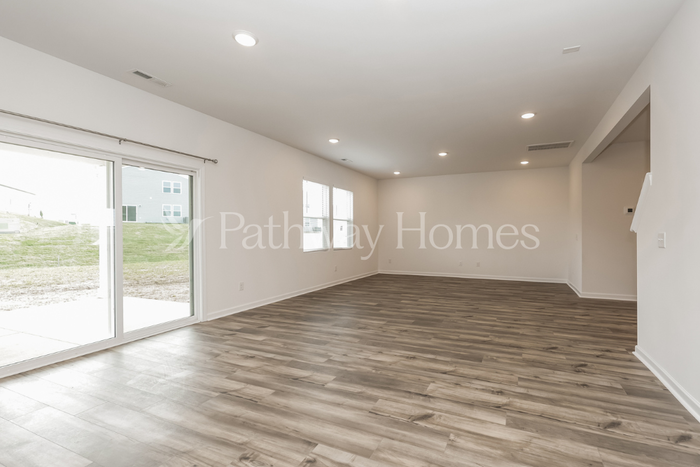 3833 Kindler Ct - Photo 4 of 16