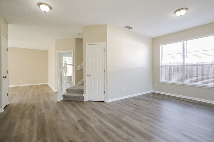 206 Dover Bluff Dr - Photo 6 of 16