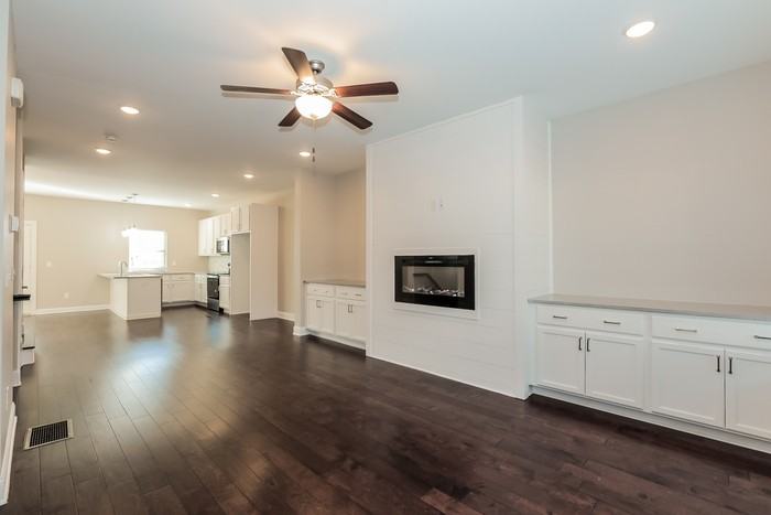 3801 Jack Vernon Cir - Photo 3 of 20