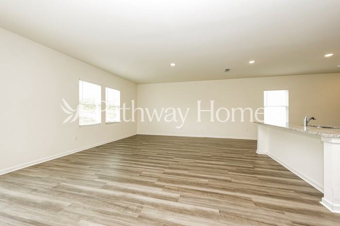1068 Large Poppy Dr - Photo 5 of 16
