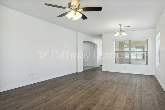 207 W Latona Rd - Photo 5 of 20