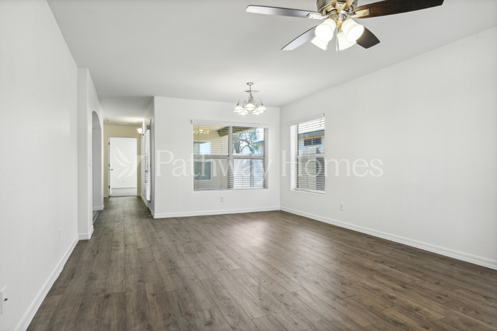 207 W Latona Rd - Photo 6 of 20