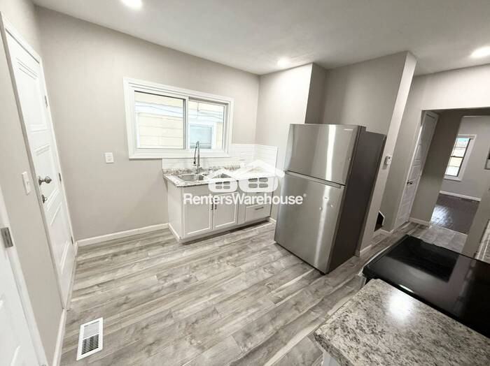 4018 Prospect Ave - Photo 6 of 16