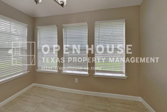 16830 Needle Ridge Ct - Photo 6 of 20