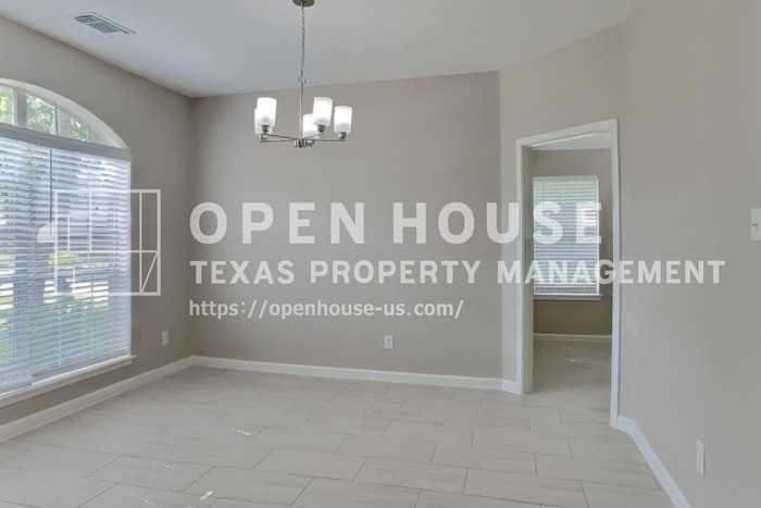 16830 Needle Ridge Ct - Photo 7 of 20