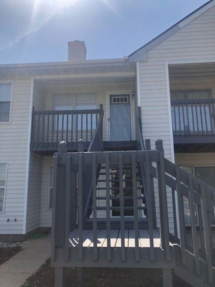 3710G Towne Point Rd #B - Photo 4 of 22