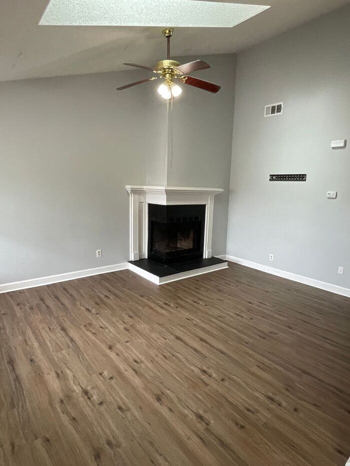3710G Towne Point Rd #B - Photo 6 of 22