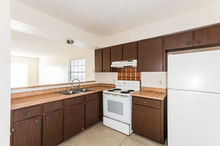 620 Emerald Ave #1 - Photo 7 of 17