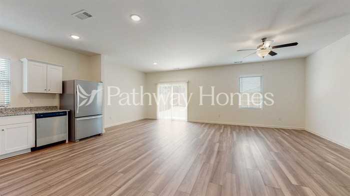 1529 Ancer Way - Photo 4 of 24