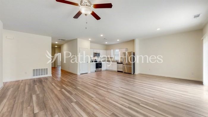 1529 Ancer Way - Photo 6 of 24