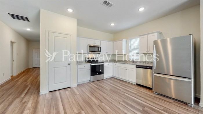 1529 Ancer Way - Photo 7 of 24
