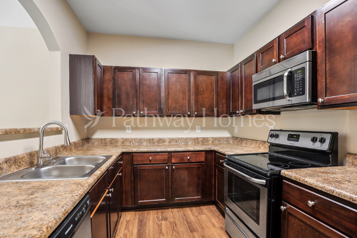 3039 Bonnes Dr - Photo 7 of 22