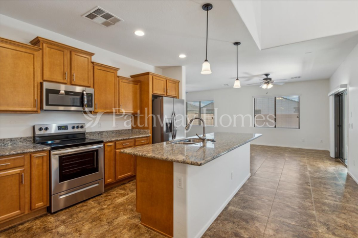 37963 W Merced St - Photo 4 of 23