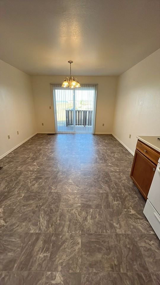 1115 Dakota Dr - Photo 5 of 8
