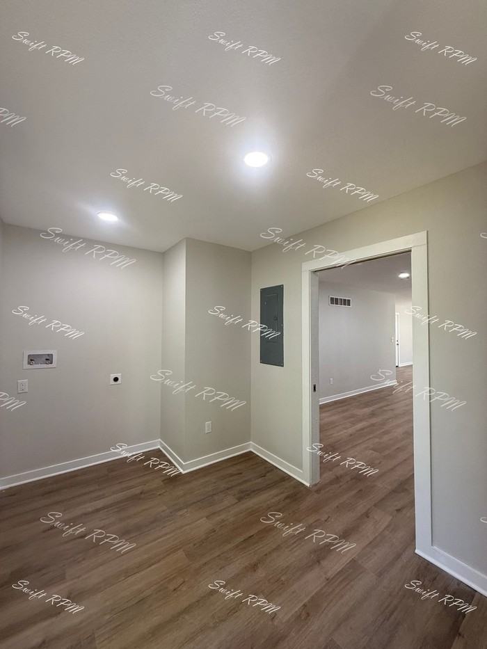 1034 Oakland Ave #1 - Photo 7 of 22