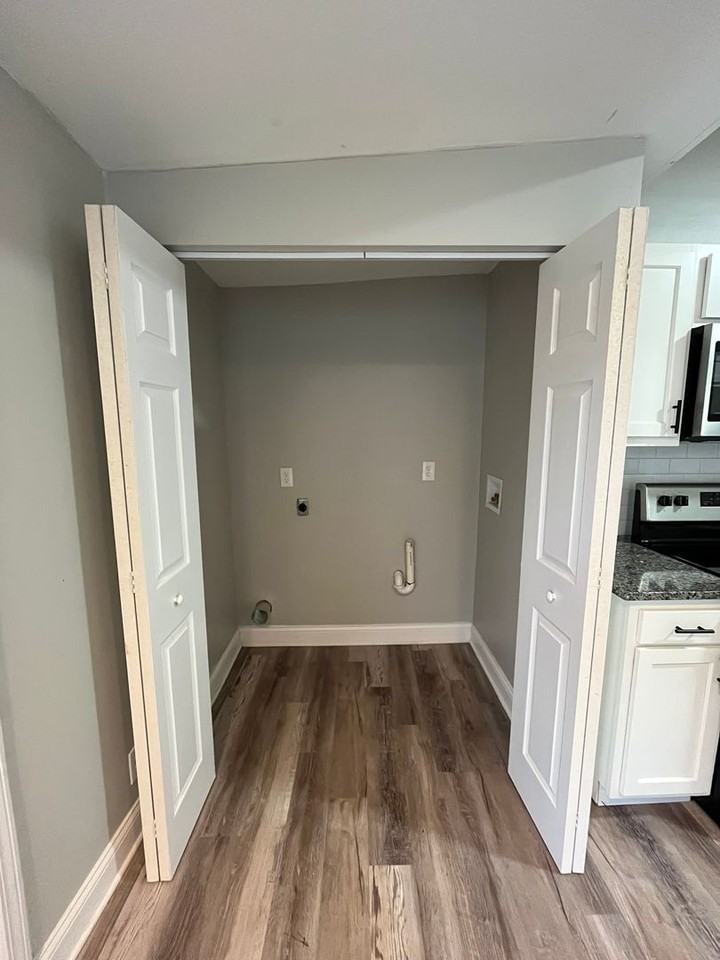 1175 Ann St - Photo 7 of 16