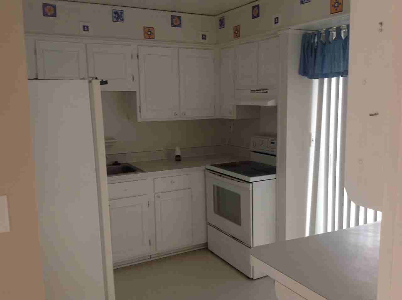 376 Riverbend Dr - Photo 3 of 12