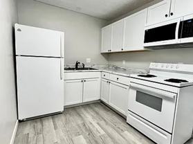 2bed 1 bath Unit in quiet Clive location - Photo 1 of 1