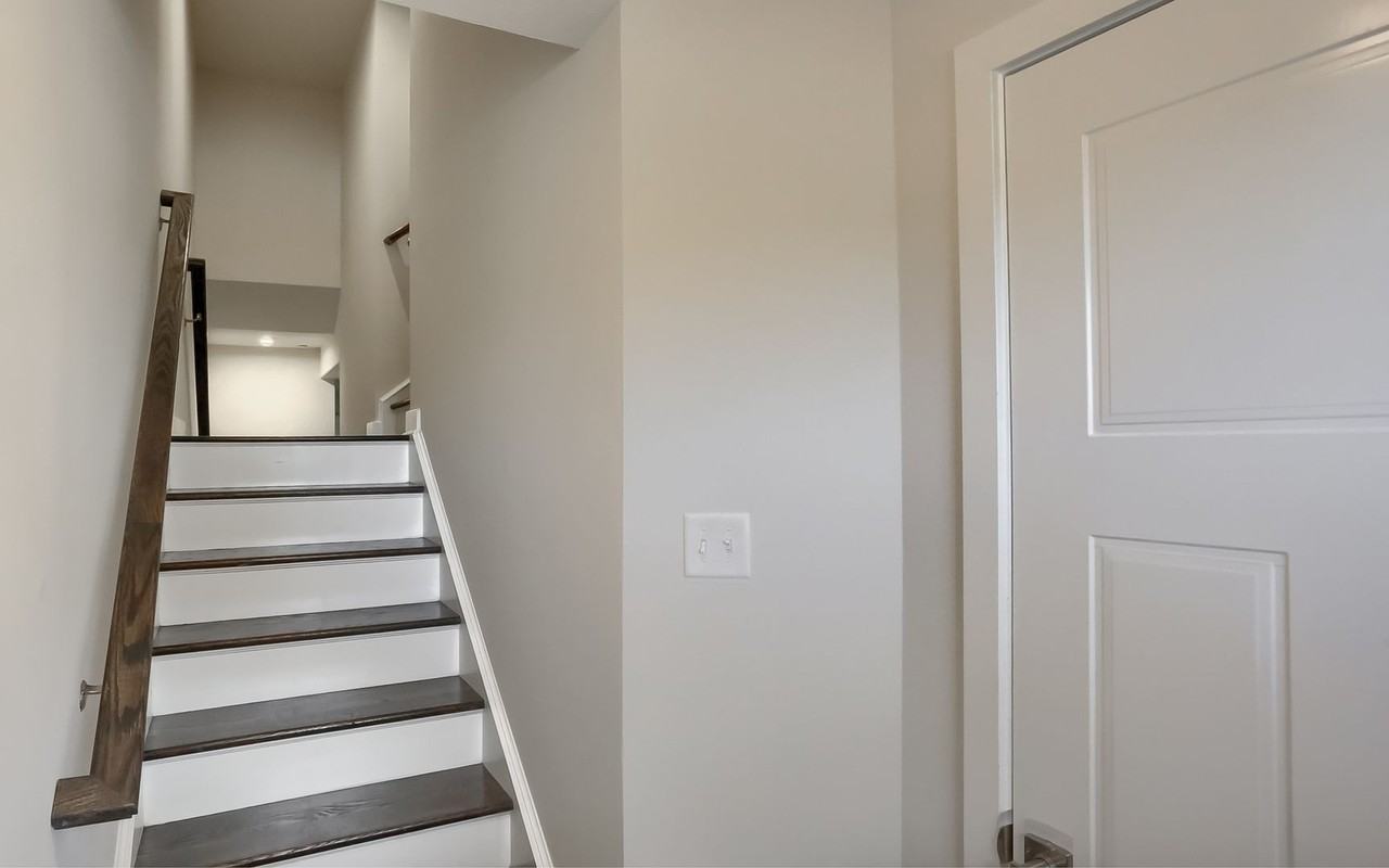 137 Moyer Hill Dr - Photo 5 of 43