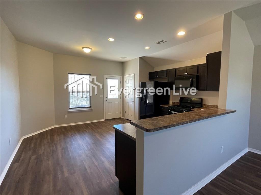 1870 Bliss Cir - Photo 4 of 6