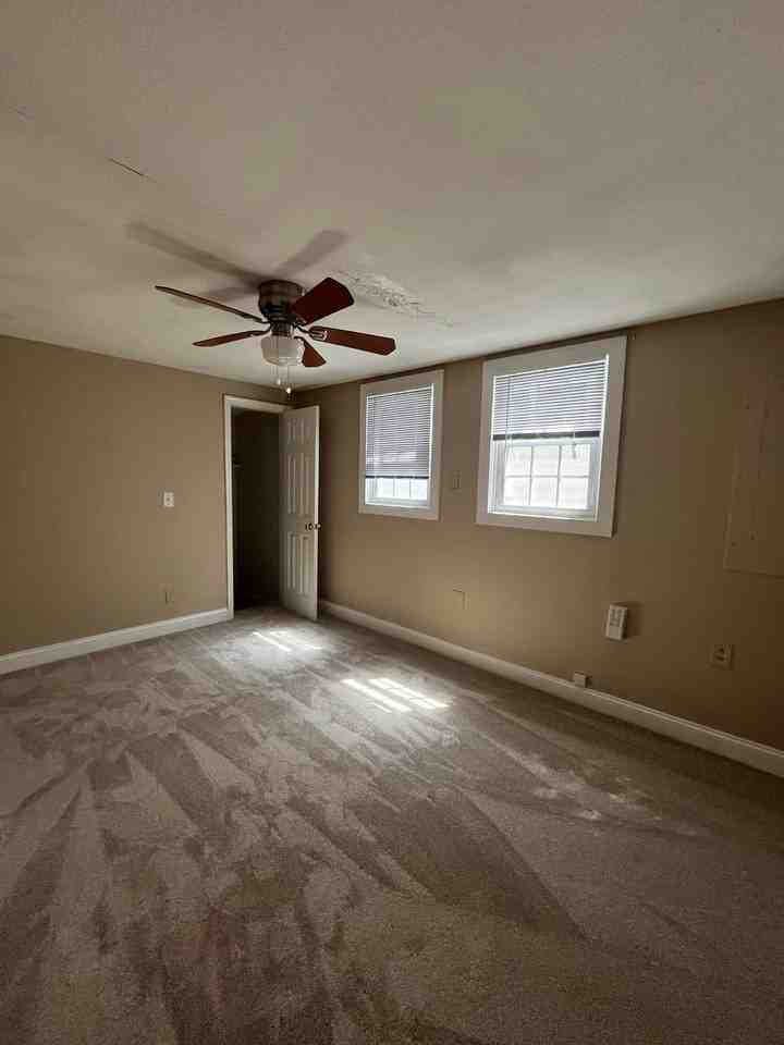4604 Illinois Ave #B - Photo 6 of 9