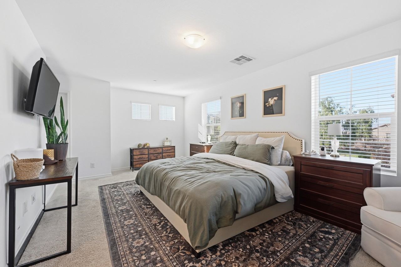 113 Campbelltown Ave #0 - Photo 4 of 39