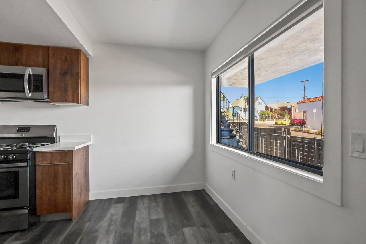 215 S Fickett St #5 - Photo 6 of 17