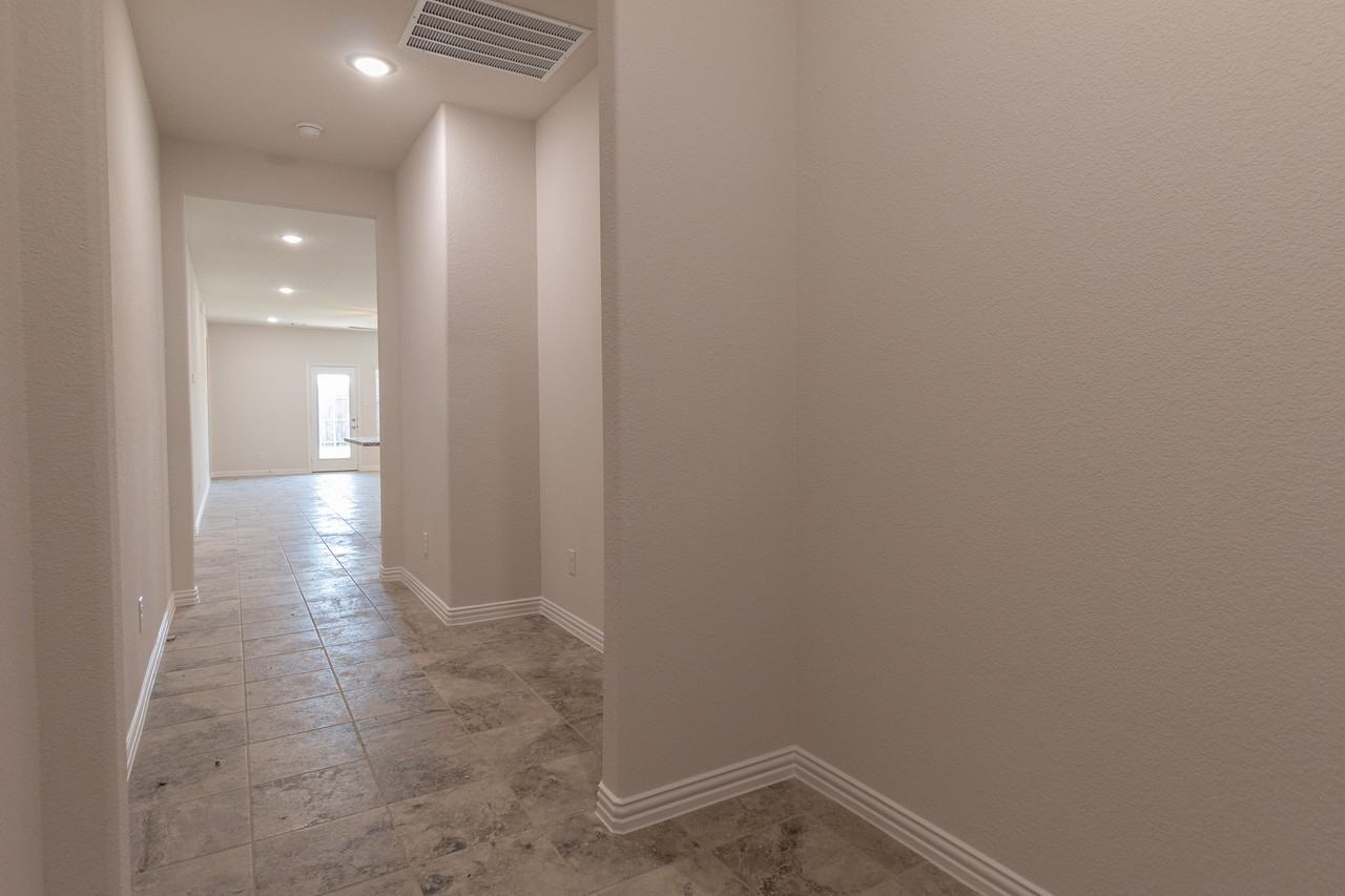 1013 Verde Valley Ln #NA - Photo 3 of 26