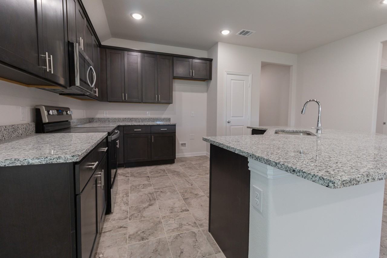 1013 Verde Valley Ln #NA - Photo 7 of 26