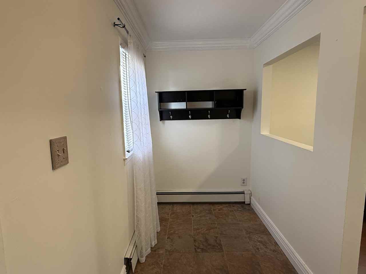 566 W Park Ave #NA - Photo 3 of 30