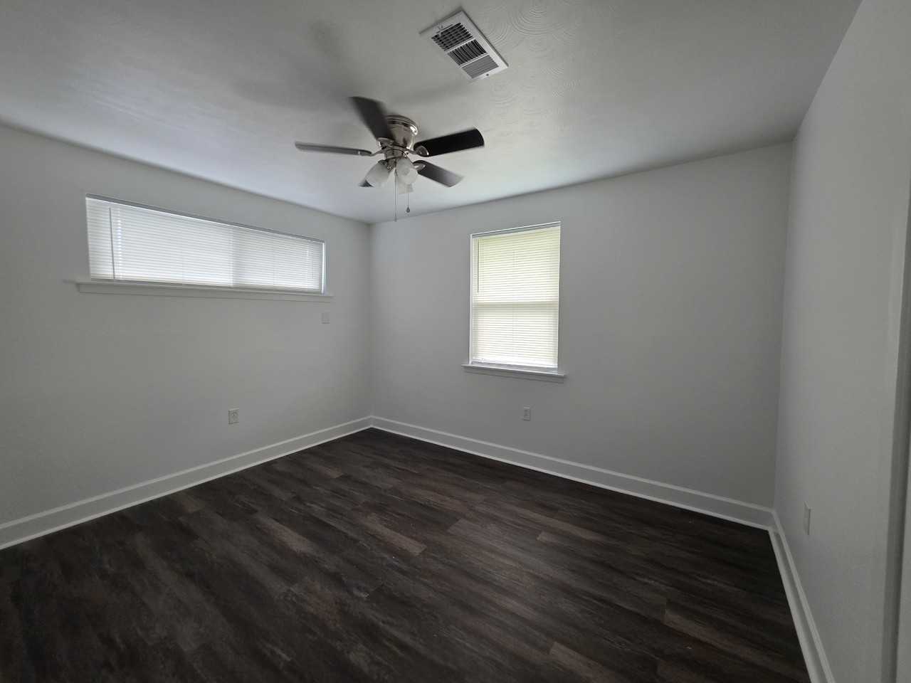 517 Gassen St #1 - Photo 4 of 8