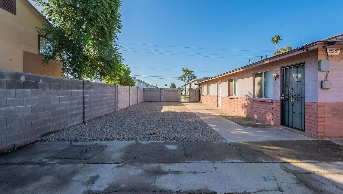 2608 W Ocotillo Rd #A - Photo 4 of 16