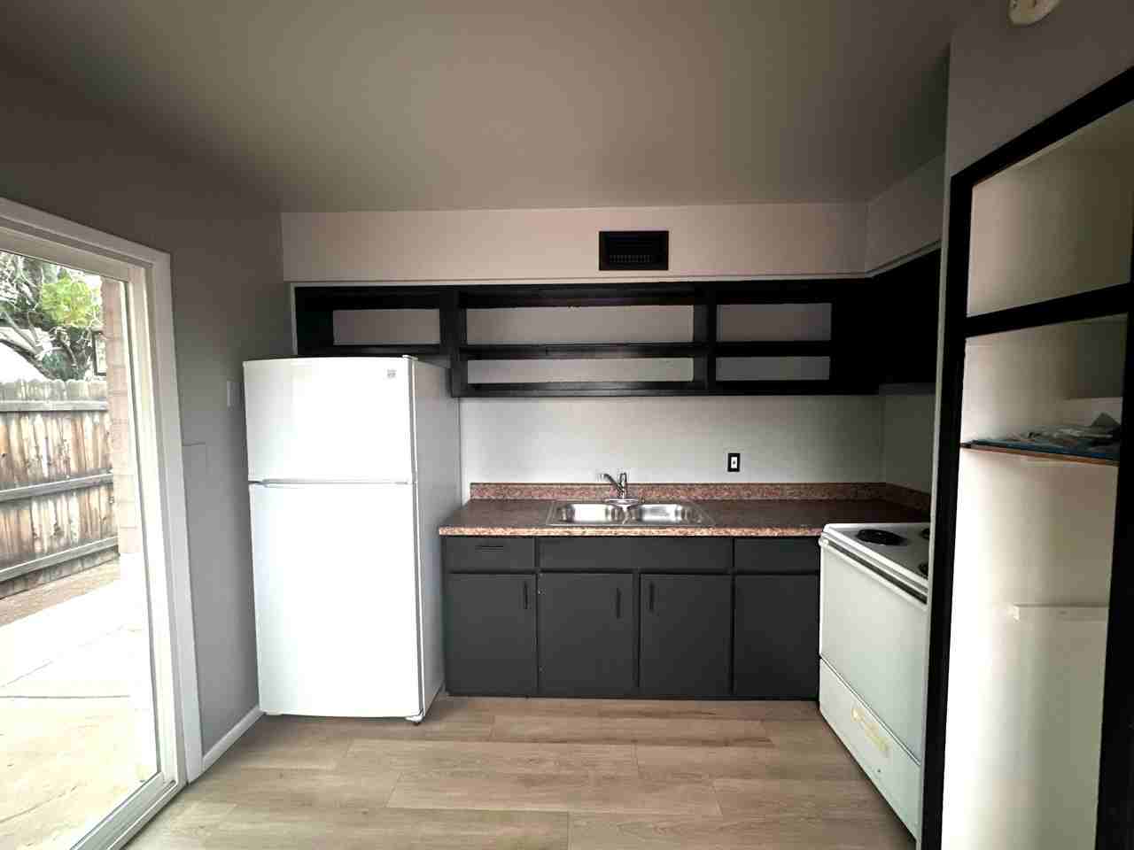 2608 W Ocotillo Rd #A - Photo 5 of 12