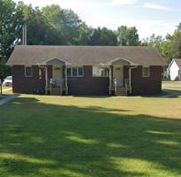 featured image of 404 E Adams St