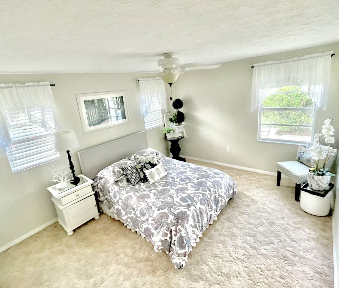 2415 Davis Cir - Photo 7 of 19