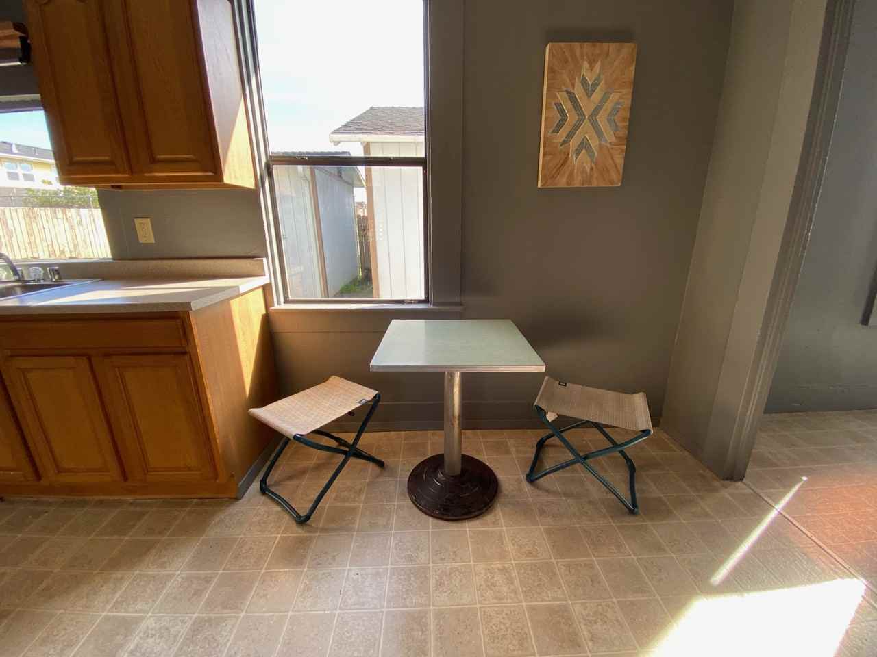 913 A St #NA - Photo 6 of 11