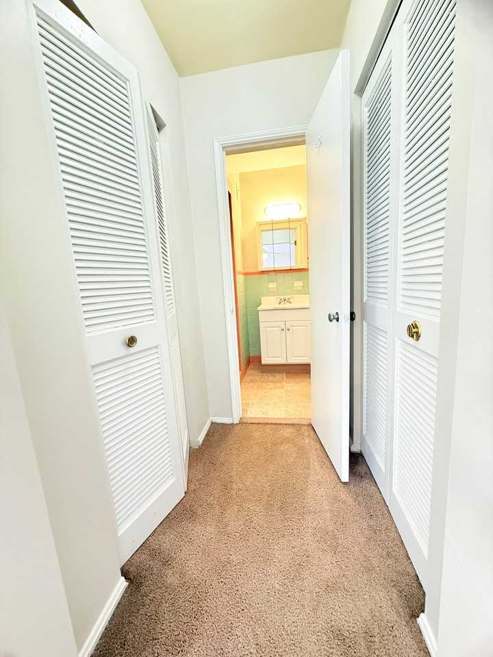 3310 Warrensville Center Rd - Photo 2 of 16