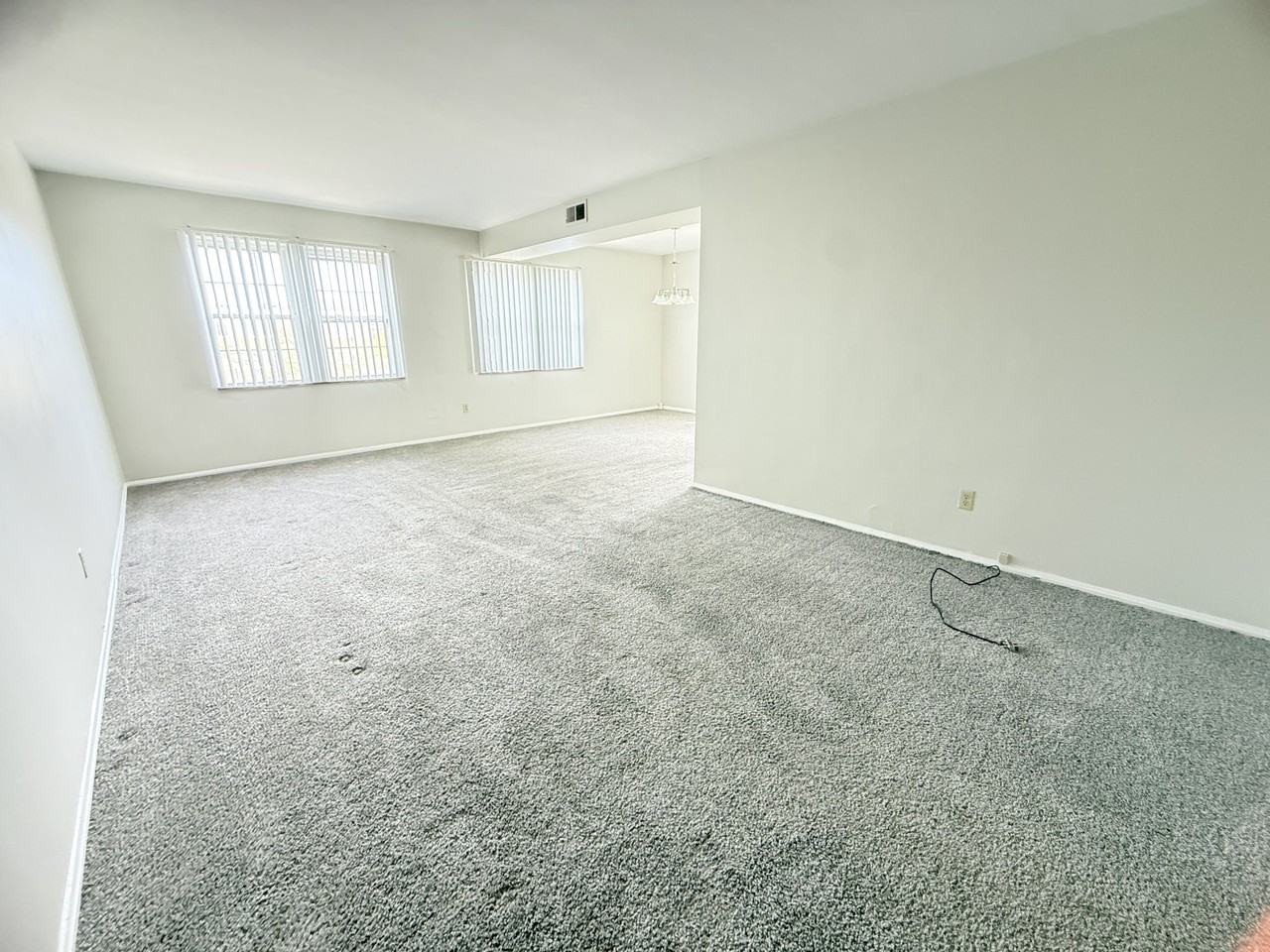 3310 Warrensville Center Rd - Photo 5 of 13