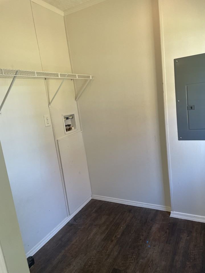 25 Ne 17th St #NA - Photo 6 of 16