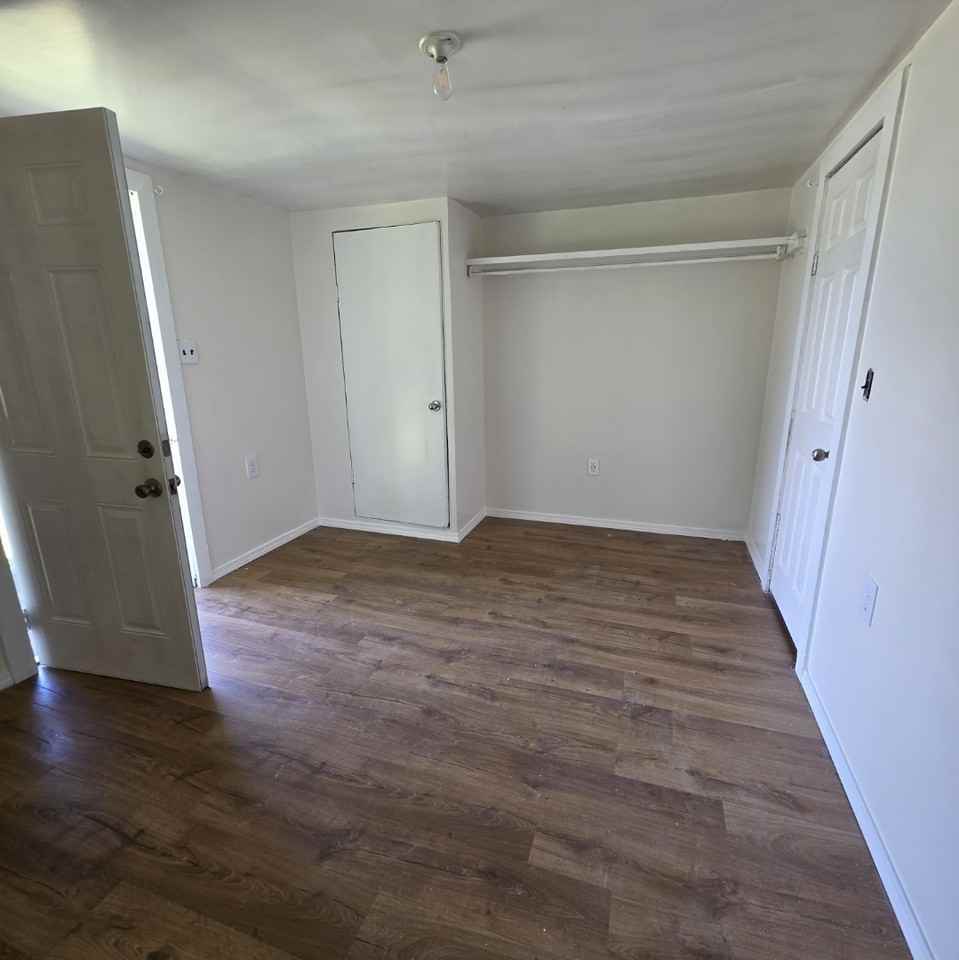 3020 N J St #NA - Photo 3 of 10
