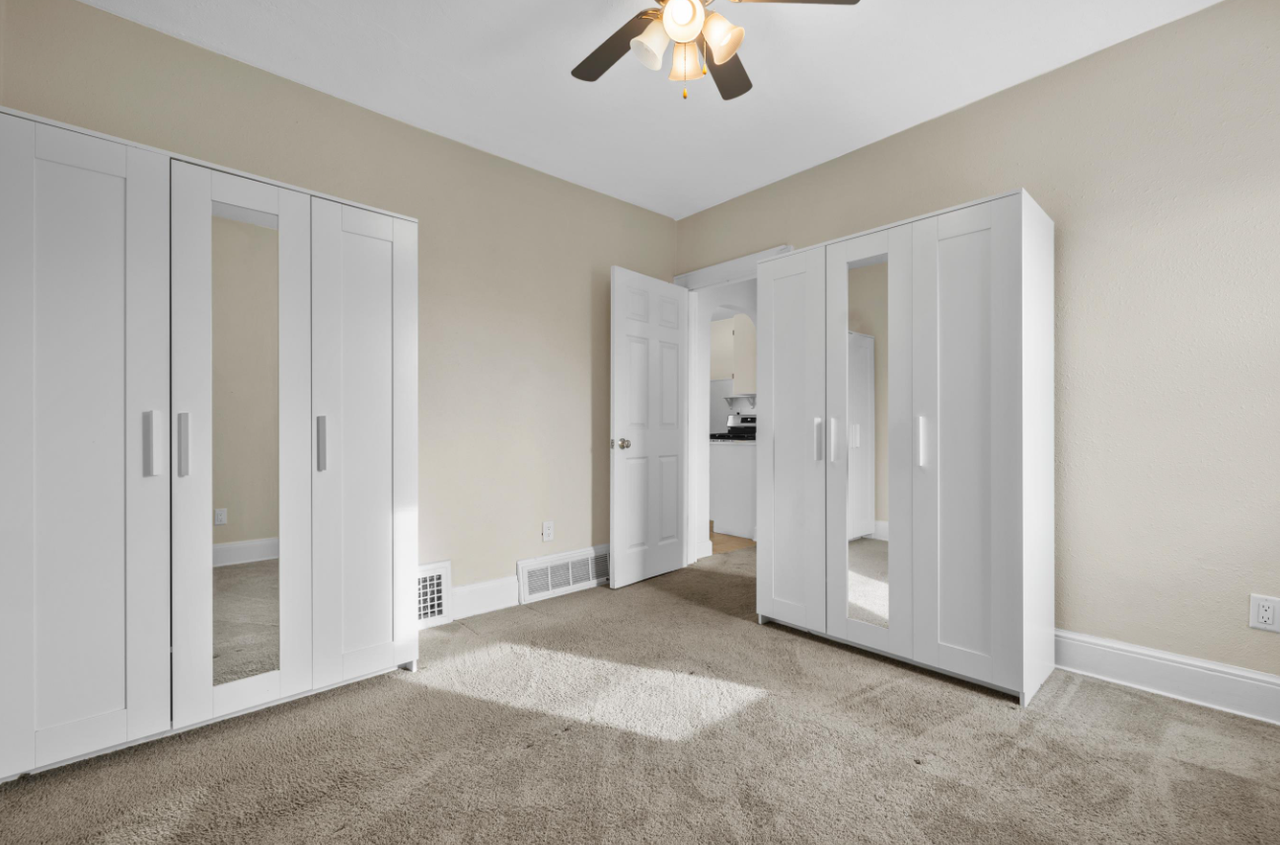 1319 Menomonee Ave - Photo 7 of 11