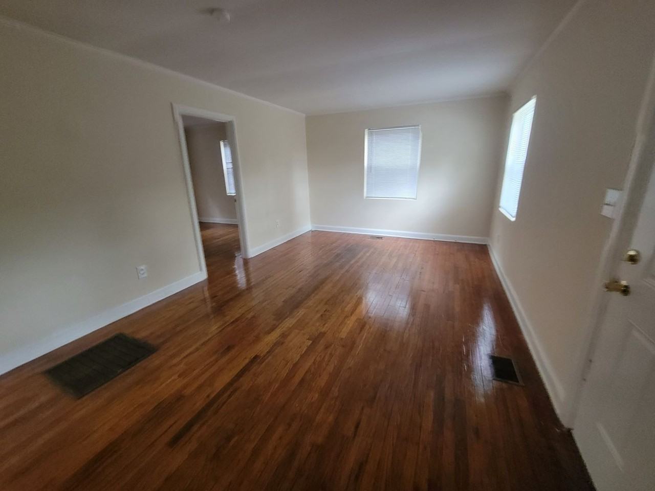 231 Pineneedle Rd - Photo 2 of 6