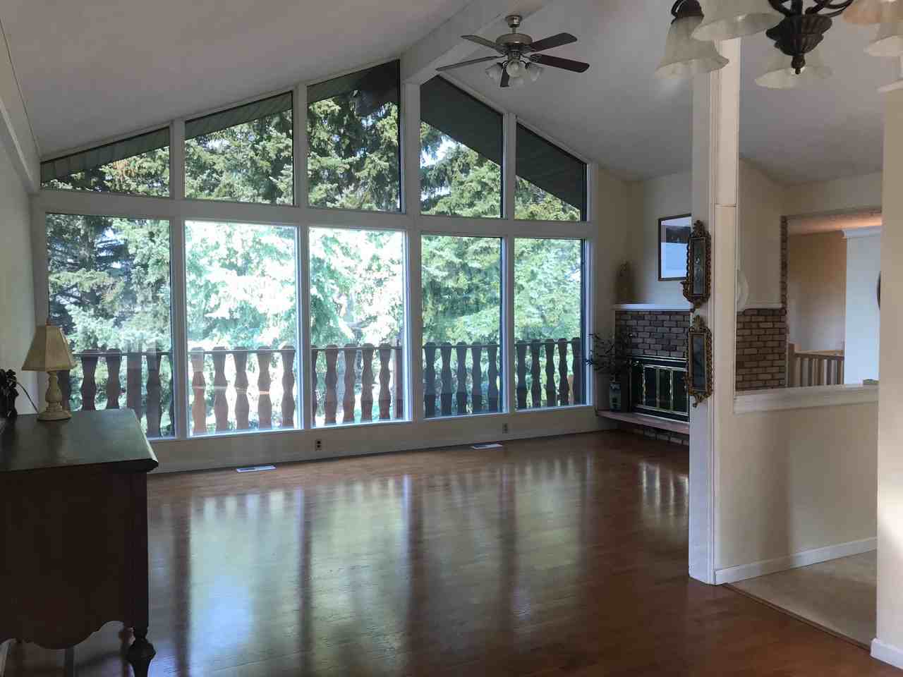 3 Carriage Way - Photo 4 of 30